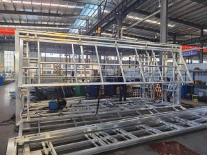 走进方舱加工车间：从型钢骨架到整舱交付